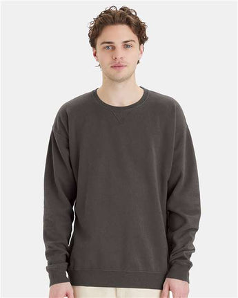 Pretreated ComfortWash GDH400 Unisex Garment-Dyed Crewneck Sweatshirt - New Railroad Grey - On Model