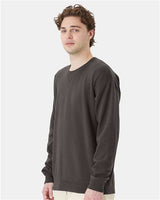 Pretreated ComfortWash GDH400 Unisex Garment-Dyed Crewneck Sweatshirt - New Railroad Grey - On Model - Side