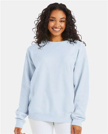 Pretreated ComfortWash GDH400 Unisex Garment-Dyed Crewneck Sweatshirt - Soothing Blue - On Model